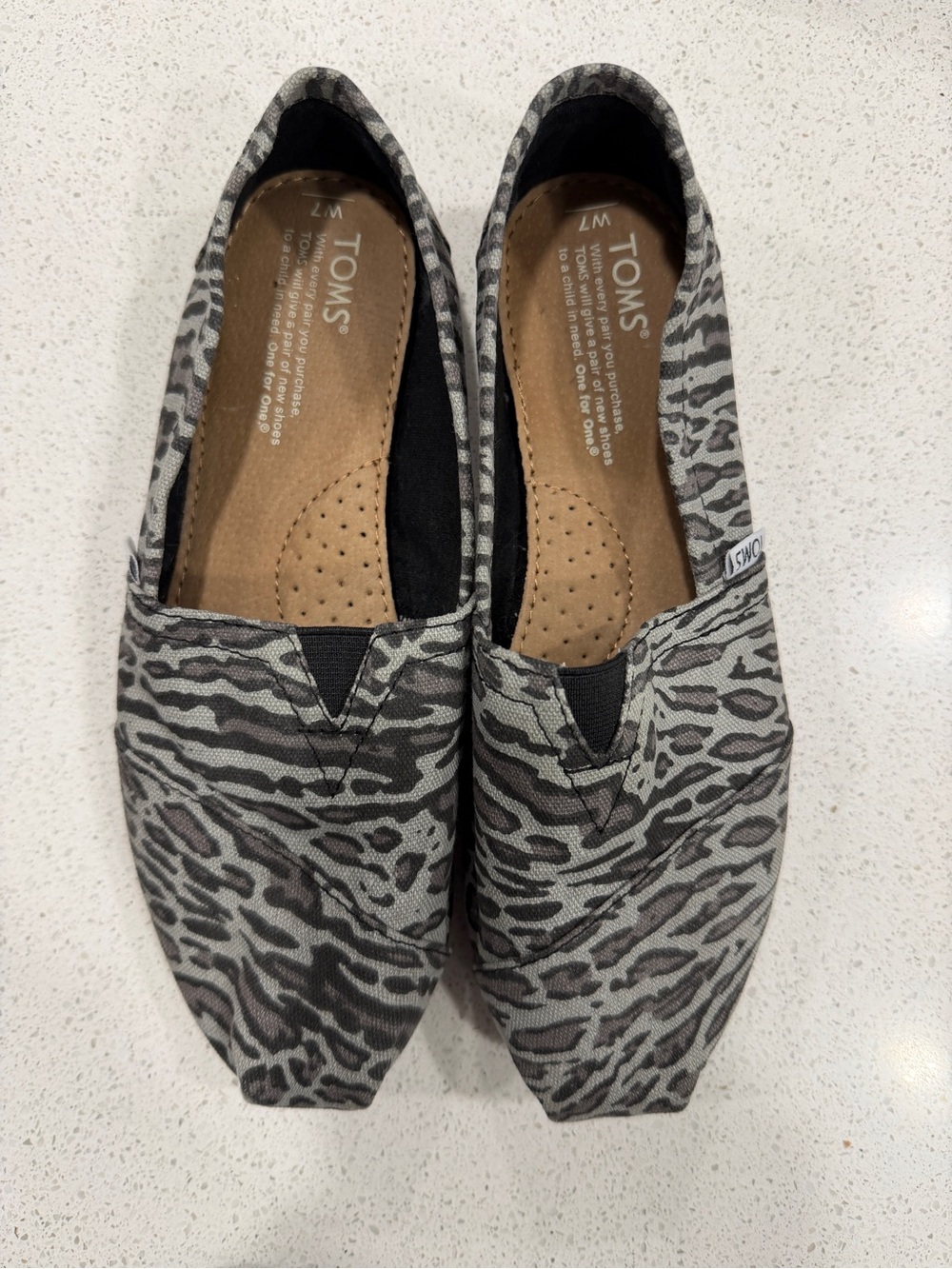 TOMS Women's Bundle Slip-On Flats w7
